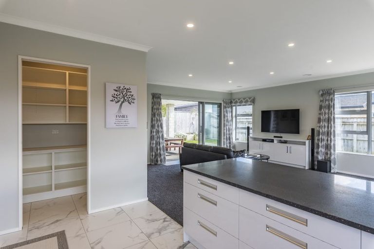 Photo of property in 16 Petrel Close, Paraparaumu Beach, Paraparaumu, 5032