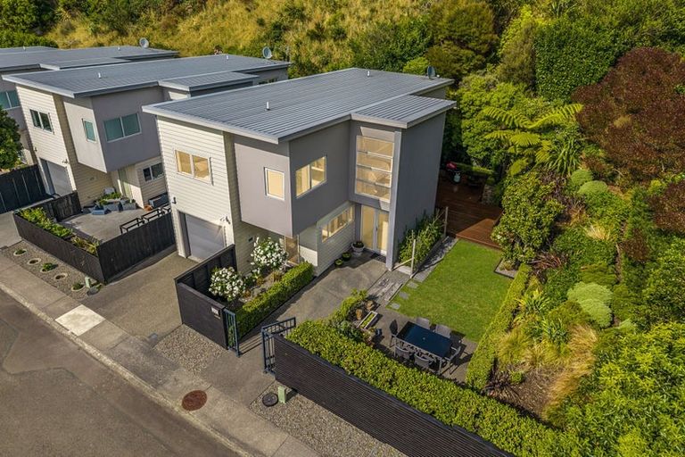 Photo of property in 36e Erlestoke Crescent, Churton Park, Wellington, 6037