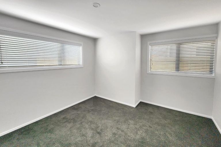 Photo of property in 5 Bathurst Street, Silverstream, Upper Hutt, 5019