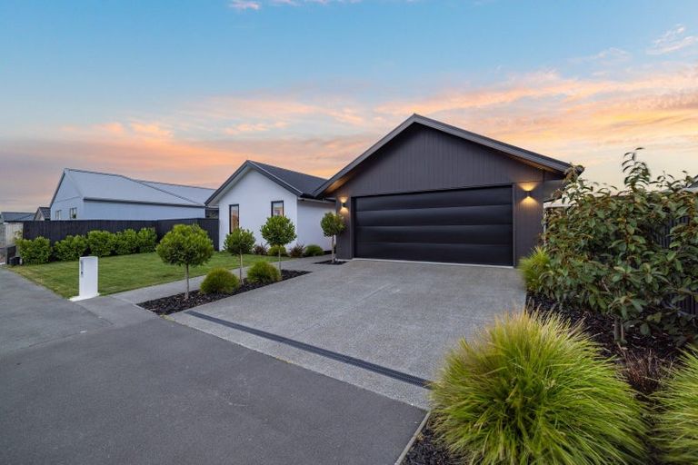 Photo of property in 11 Letitia Street, Burwood, Christchurch, 8083