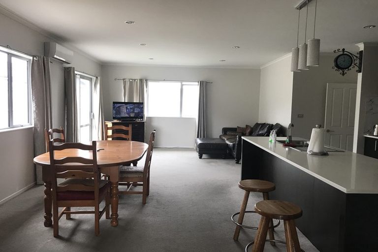 Photo of property in 1 Astelia Lane, Rototuna North, Hamilton, 3210