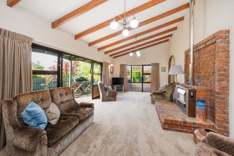 Photo of property in 9 Calder Place, Feilding, 4702