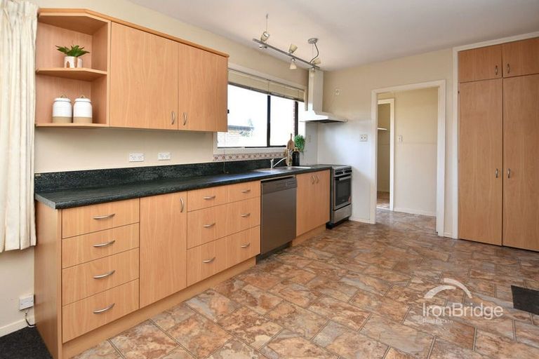 Photo of property in 51 Shelley Street, Rolleston, 7614