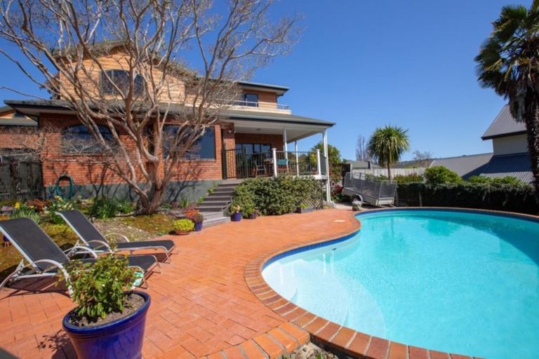 Photo of property in 10 Ngatitama Street, Nelson South, Nelson, 7010