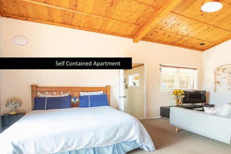 Photo of property in 12 Hillside Avenue, Mangawhai Heads, Mangawhai, 0505