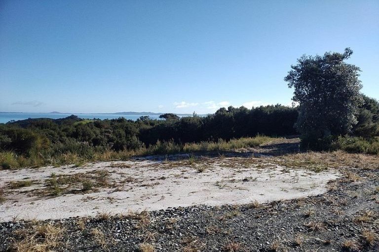 Photo of property in 117 Stratford Drive, Cable Bay, 0420