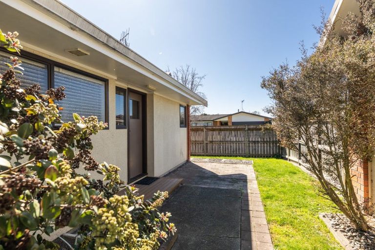 Photo of property in 52 Hetley Crescent, Taradale, Napier, 4112