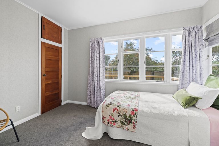 Photo of property in 70 Williams Street, Cambridge, 3434