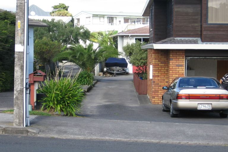 Photo of property in 1/41 Devon Road, Bucklands Beach, Auckland, 2012