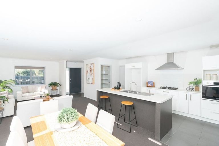 Photo of property in 87 Barrington Drive, Huntington, Hamilton, 3210