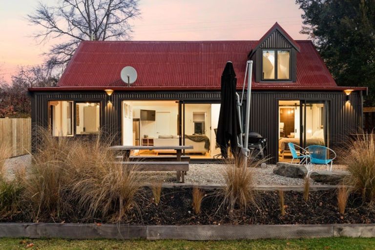 Photo of property in 24 Wiltshire Street, Arrowtown, 9302