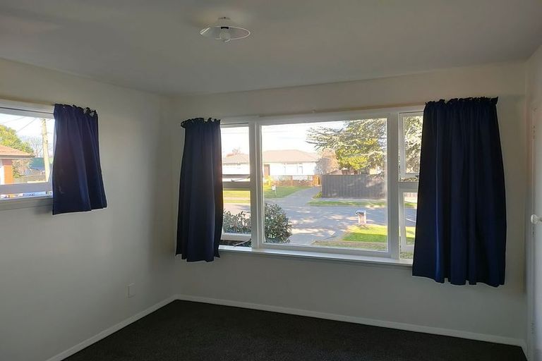 Photo of property in 19 Dunedin Street, Redwood, Christchurch, 8051