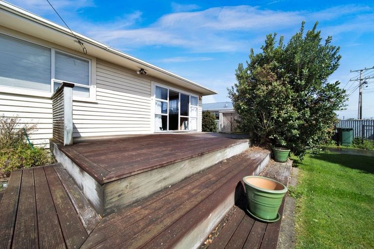 Photo of property in 23 Pacey Avenue, Hawera, 4610