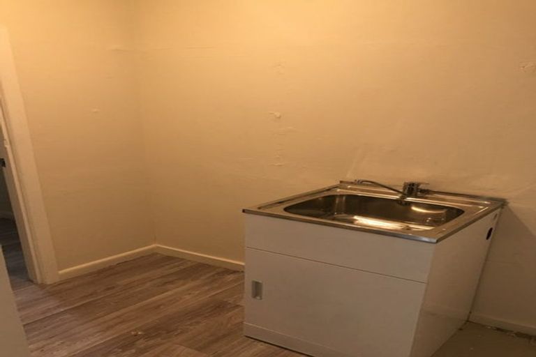 Photo of property in 59 Pah Road, Cockle Bay, Auckland, 2014