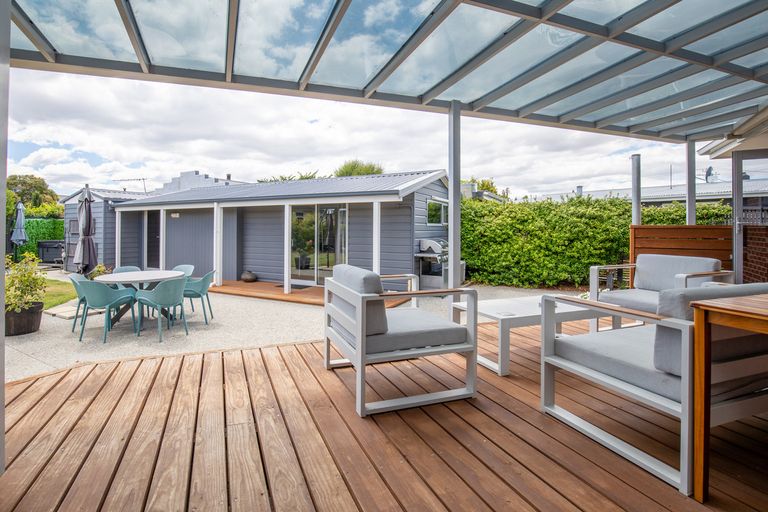 Photo of property in 1 Royal Terrace, Alexandra, 9320