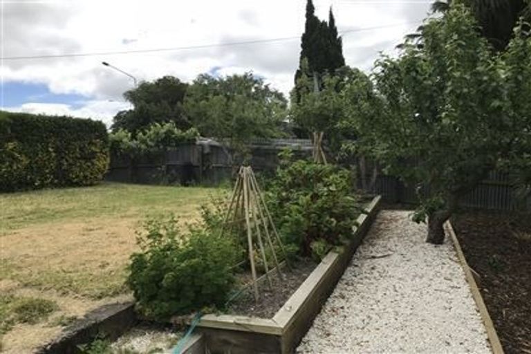 Photo of property in 66 Sparks Road, Hoon Hay, Christchurch, 8025