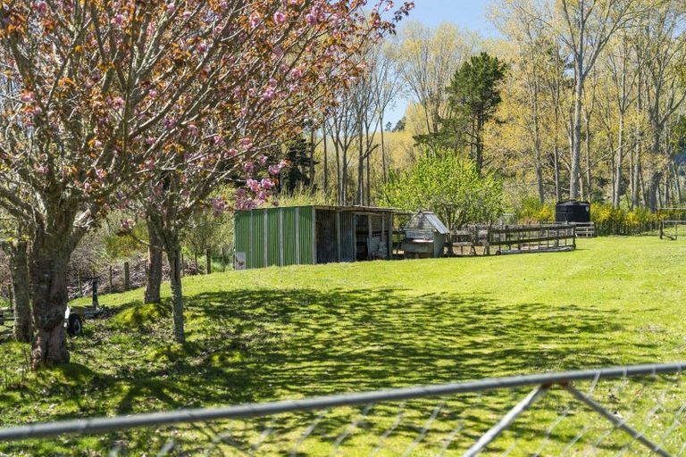 Photo of property in 906 Tukairangi Road, Acacia Bay, Taupo, 3385