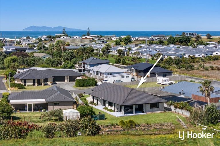 Photo of property in 11 Reel Road, Athenree, Waihi Beach, 3611