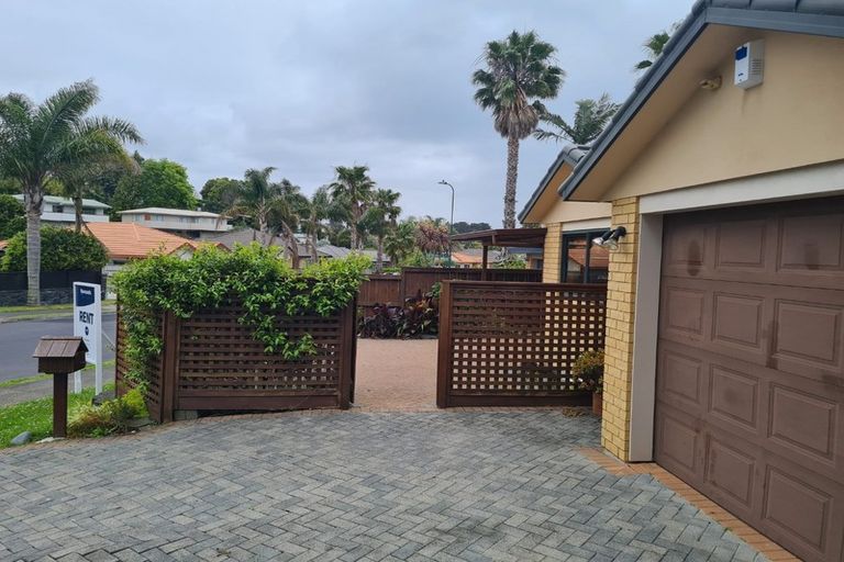 Photo of property in 4 Red Hibiscus Road, Stanmore Bay, Whangaparaoa, 0932