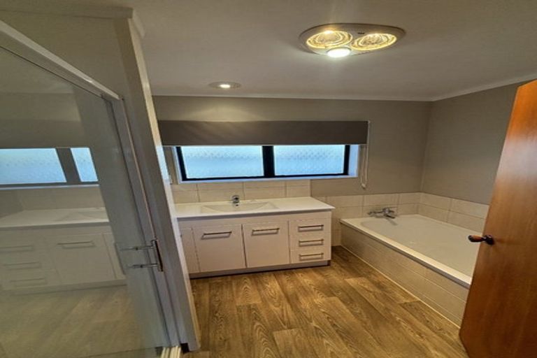 Photo of property in 103c Seddon Street, Pukekohe, 2120