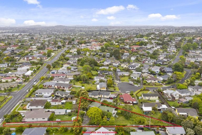 Photo of property in 139 View Road, Sunnyvale, Auckland, 0612