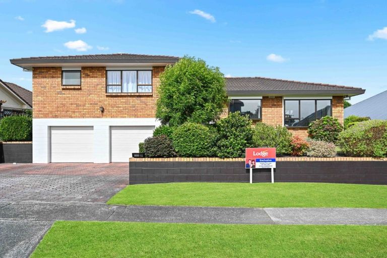 Photo of property in 19 Dallinger Street, St Andrews, Hamilton, 3200