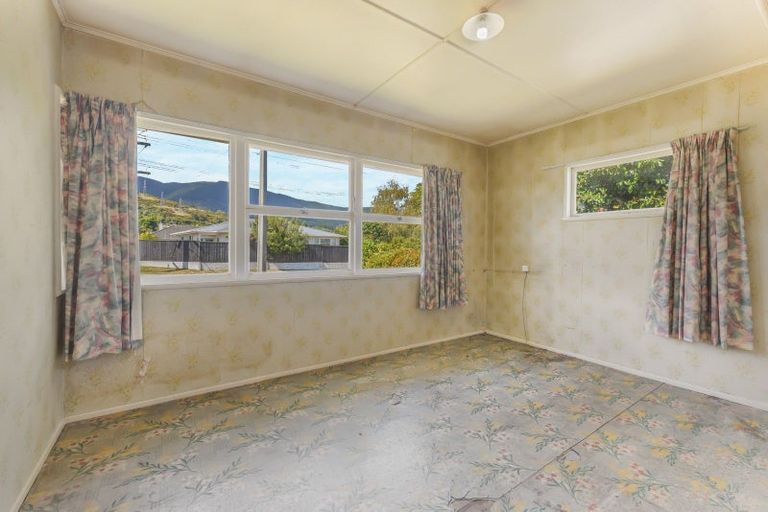 Photo of property in 26 Nikau Street, Stoke, Nelson, 7011