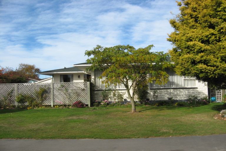 Photo of property in 44 Gladson Avenue, Sockburn, Christchurch, 8042