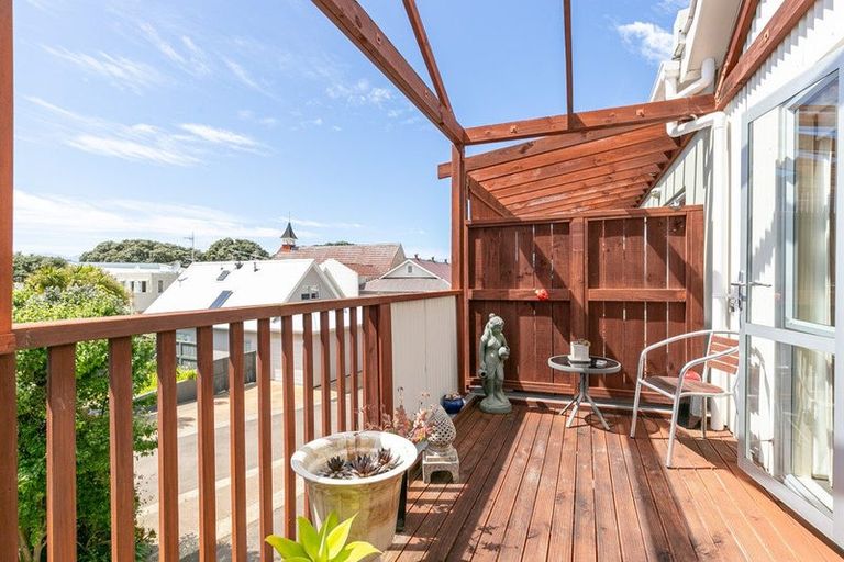 Photo of property in St Giles Court Apartments, 14/6 Vallance Street, Kilbirnie, Wellington, 6022