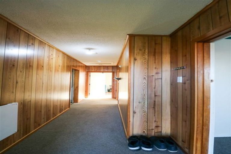 Photo of property in 24 Avenue Road, West End, Timaru, 7910