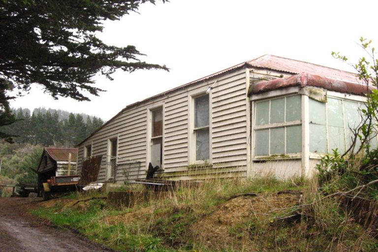 Photo of property in 65 Blanket Bay Road, Sawyers Bay, Port Chalmers, 9023