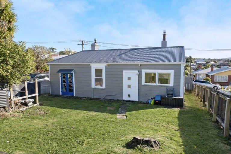 Photo of property in 27 Galloway Street, Mornington, Dunedin, 9011
