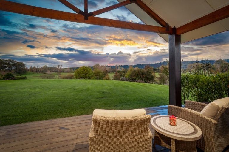 Photo of property in 212 Monument Road, Clevedon, Papakura, 2582