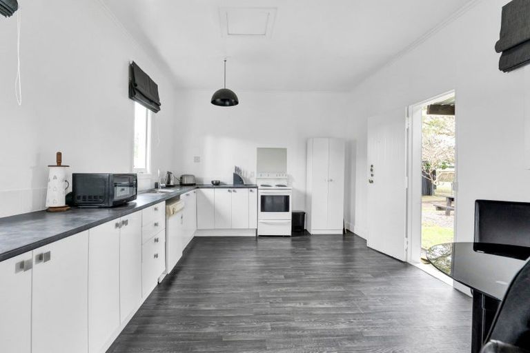 Photo of property in 13 Page Street, Stratford, 4332