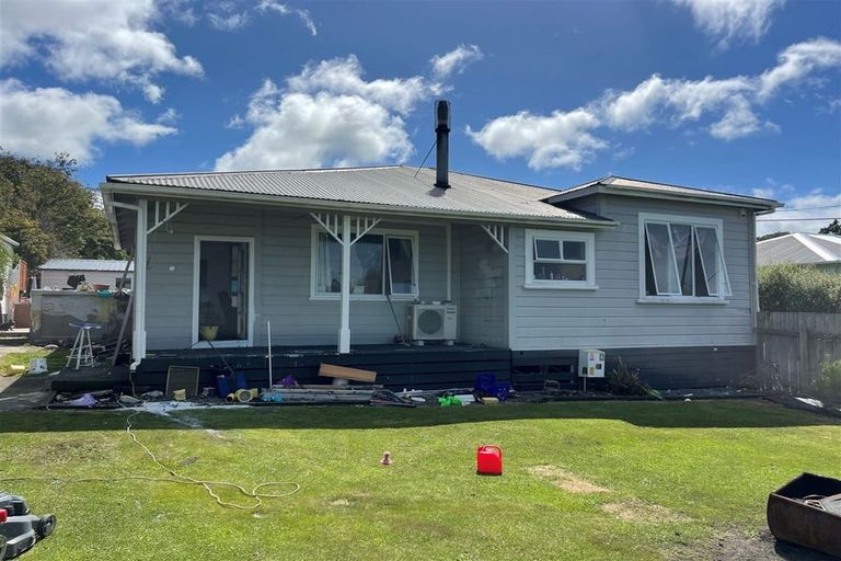Photo of property in 6 High Street, Hawera, 4610