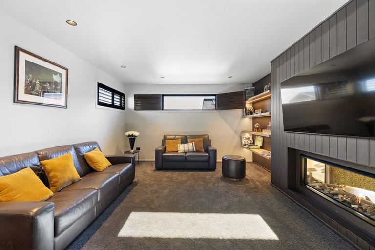 Photo of property in 30 Muster Road, Jacks Point, 9371