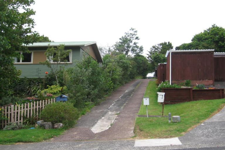 Photo of property in 5 Lanigan Street, Birkdale, Auckland, 0626