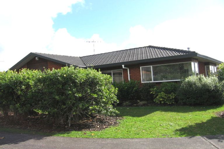 Photo of property in 2 Adelphi Place, Albany, Auckland, 0632