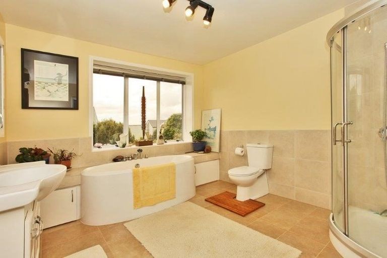 Photo of property in 1/222 Yaldhurst Road, Avonhead, Christchurch, 8042