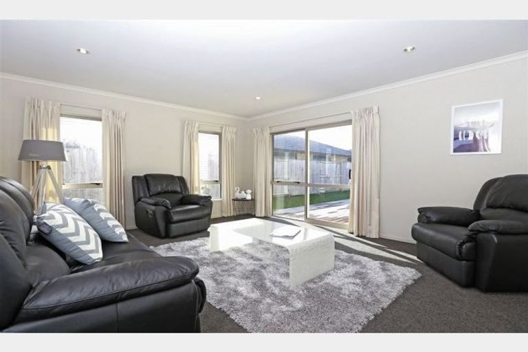 Photo of property in 14 Hector Drive, Rototuna North, Hamilton, 3210