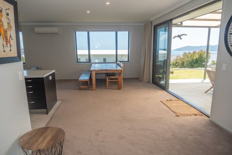 Photo of property in 31 Eagles Way, Cable Bay, 0420