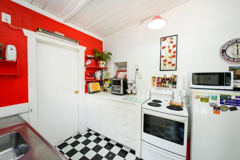 Photo of property in 9 Lambert Street, Marton, 4710