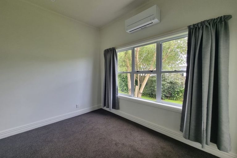 Photo of property in 15 Wai-iti Crescent, Woburn, Lower Hutt, 5010
