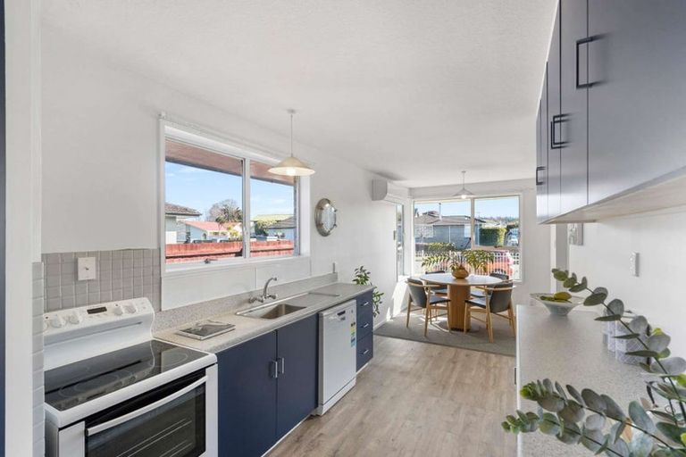 Photo of property in 34 Valecrest Avenue, Parklands, Christchurch, 8083