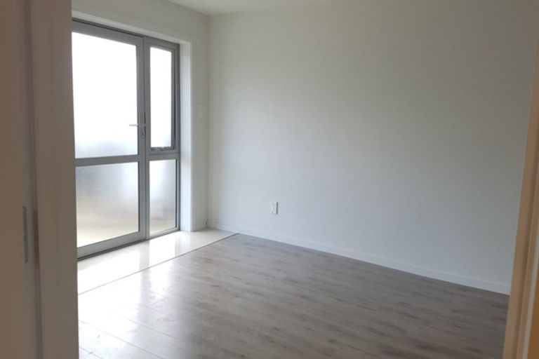 Photo of property in 2/7 Selwyn Crescent, Forrest Hill, Auckland, 0620