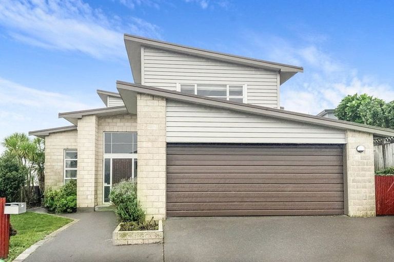 Photo of property in 22 Nether Green Crescent, Johnsonville, Wellington, 6037