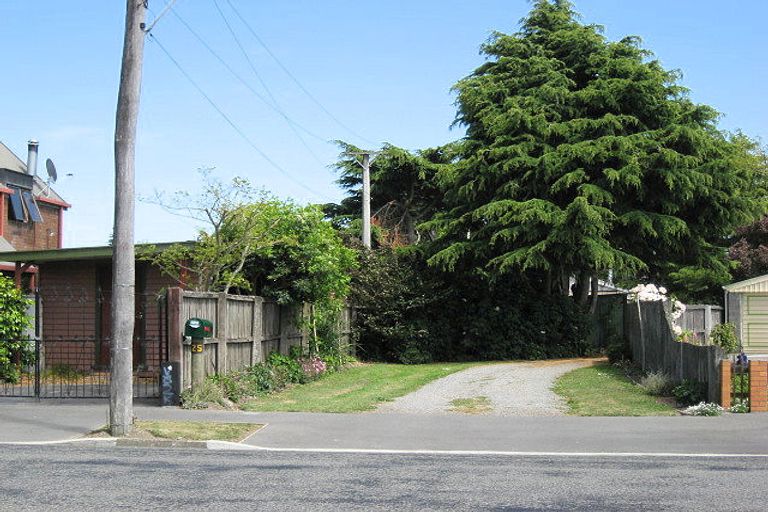 Photo of property in 25 Fovant Street, Russley, Christchurch, 8042