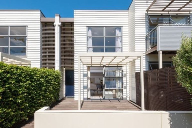 Photo of property in 50 Figaro Crescent, Takanini, 2112