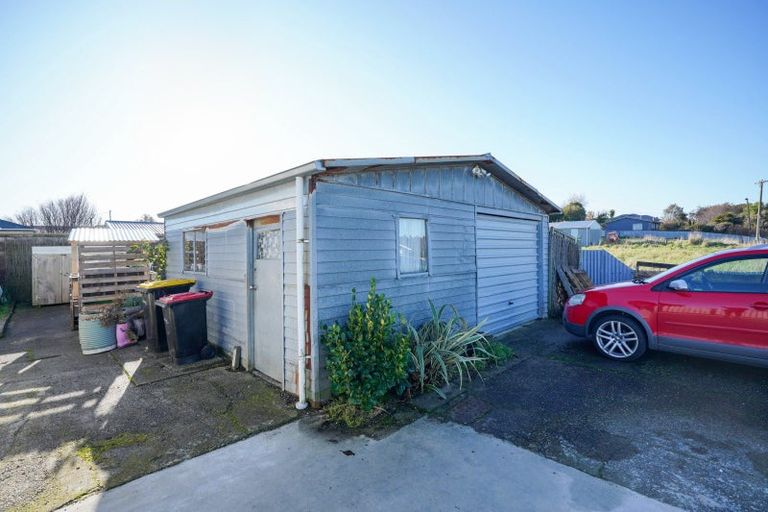 Photo of property in 44 Wicklow Street, Clifton, Invercargill, 9812