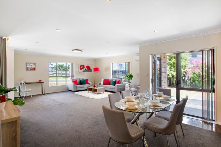 Photo of property in 87b Wallace Road, Mangere Bridge, Auckland, 2022